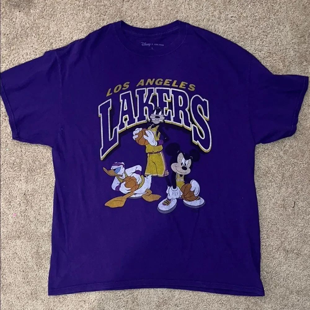 Disney x Junk Food Los Angeles Lakers T-Shirt,โsize L